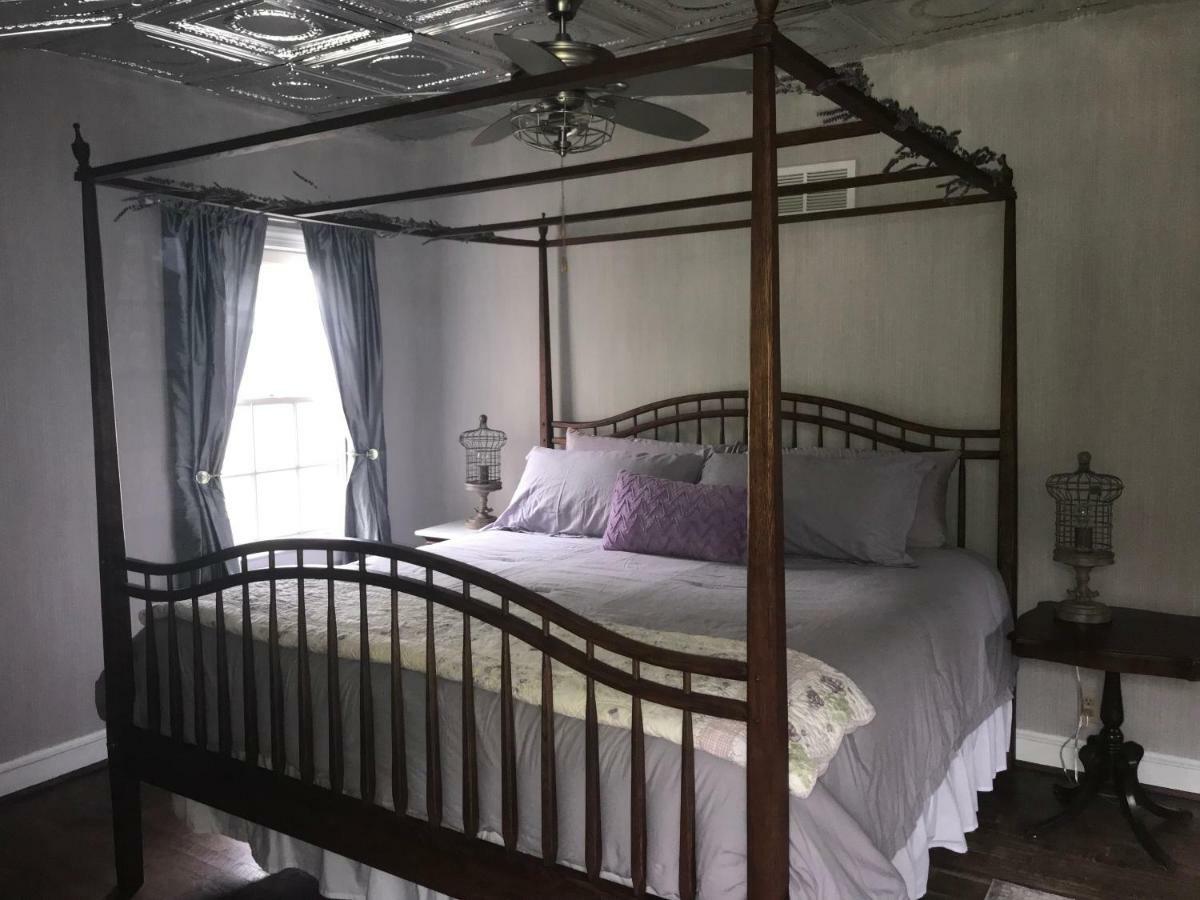 채즈포드 Wild Wisteria B&B 외부 사진